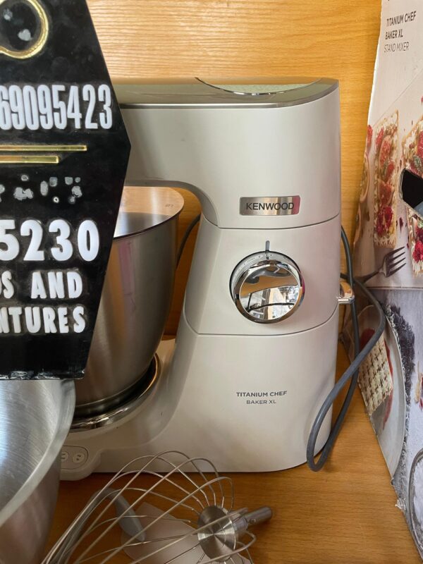 Kenwood Titanium Chef Baker XL Stand Mixer