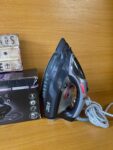RUSSELL HOBBS 
POWER STEAM ULTRA IRON