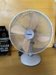 Tower Metal Desk Fan. 