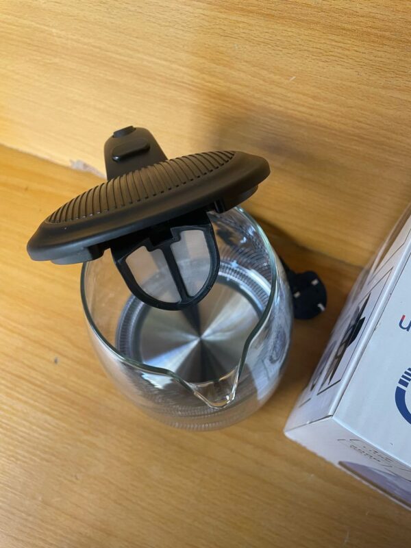 Solid Glass Kettle