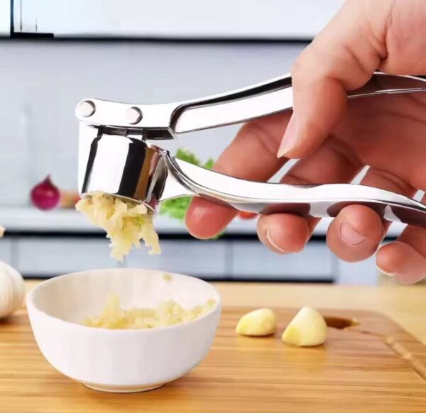 Imitating Stainless Steel Garlic Press Crusher Kitchen Cooking Vegetables Ginger Squeezer Masher Handheld Ginger Mincer Tools