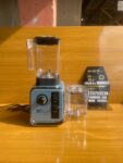 Solid Commercial Blender with Grinder

Winning star 2 in 1 High Powered Multi Purpose Commercial Blender